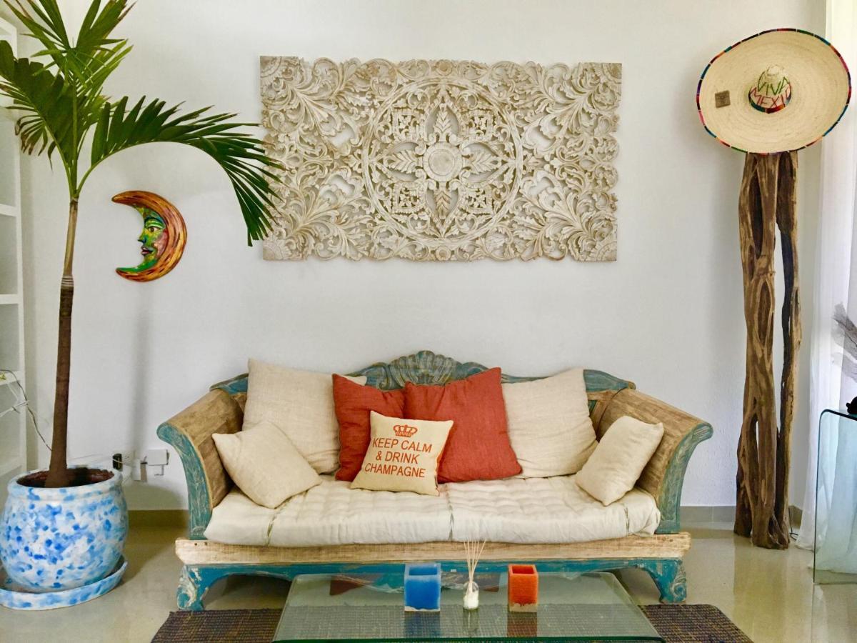 לינה וארוחת בוקר פלאייה דל כרמן Casa Rioja Playacar מראה חיצוני תמונה
