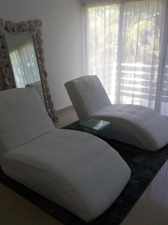 לינה וארוחת בוקר פלאייה דל כרמן Casa Rioja Playacar מראה חיצוני תמונה
